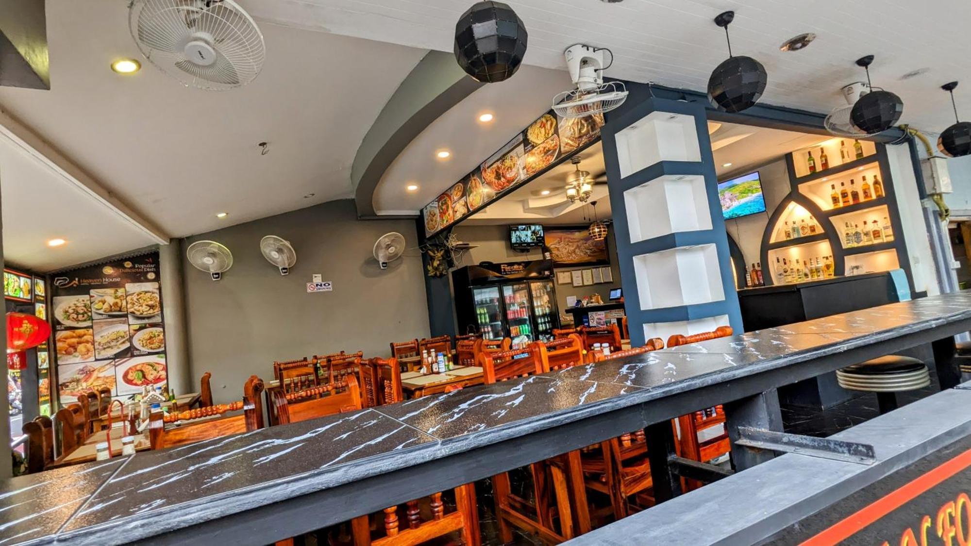 Hotel Heaven House Restro & Bar Patong Esterno foto
